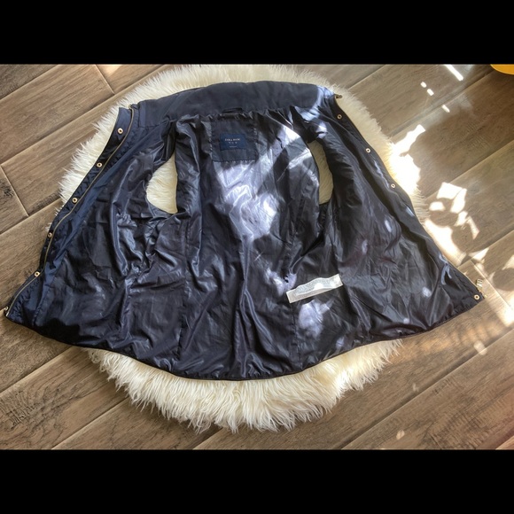 Zara Vest - Picture 2 of 3